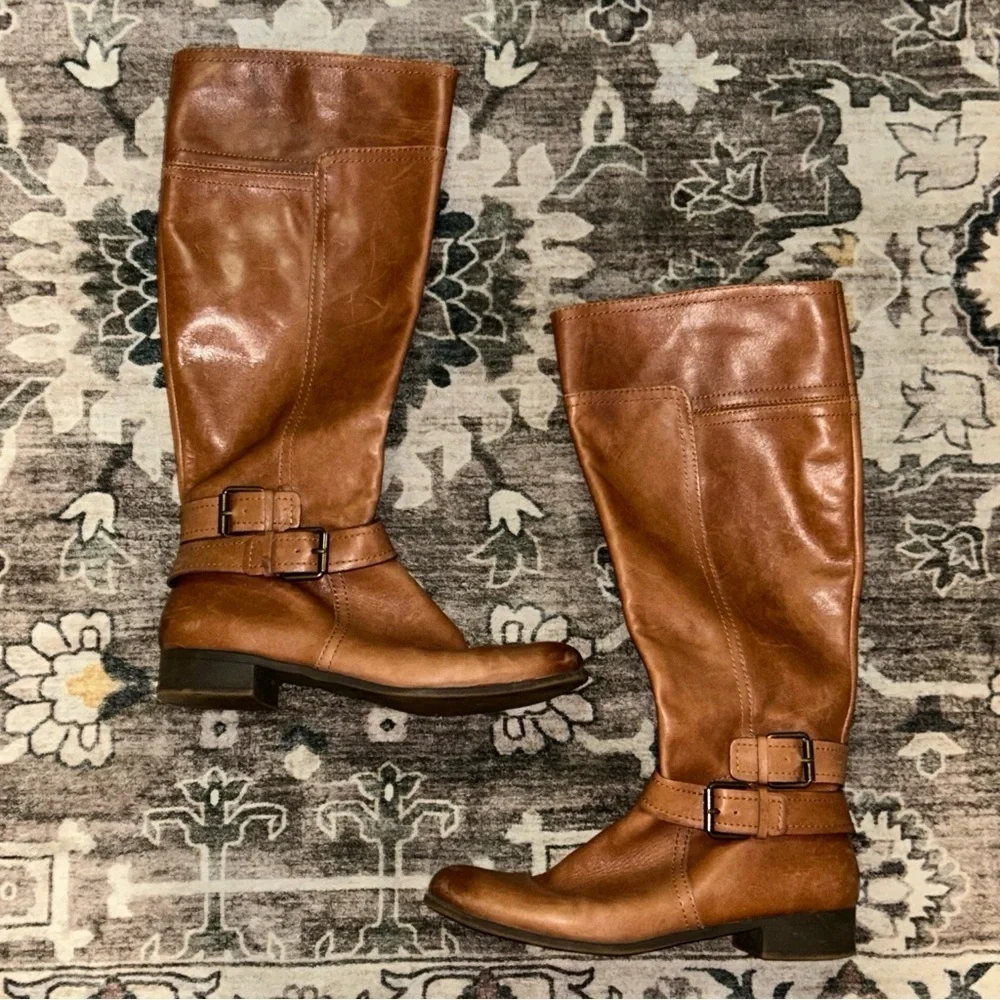 Women's Brown Leather riding boots w/ buckles
